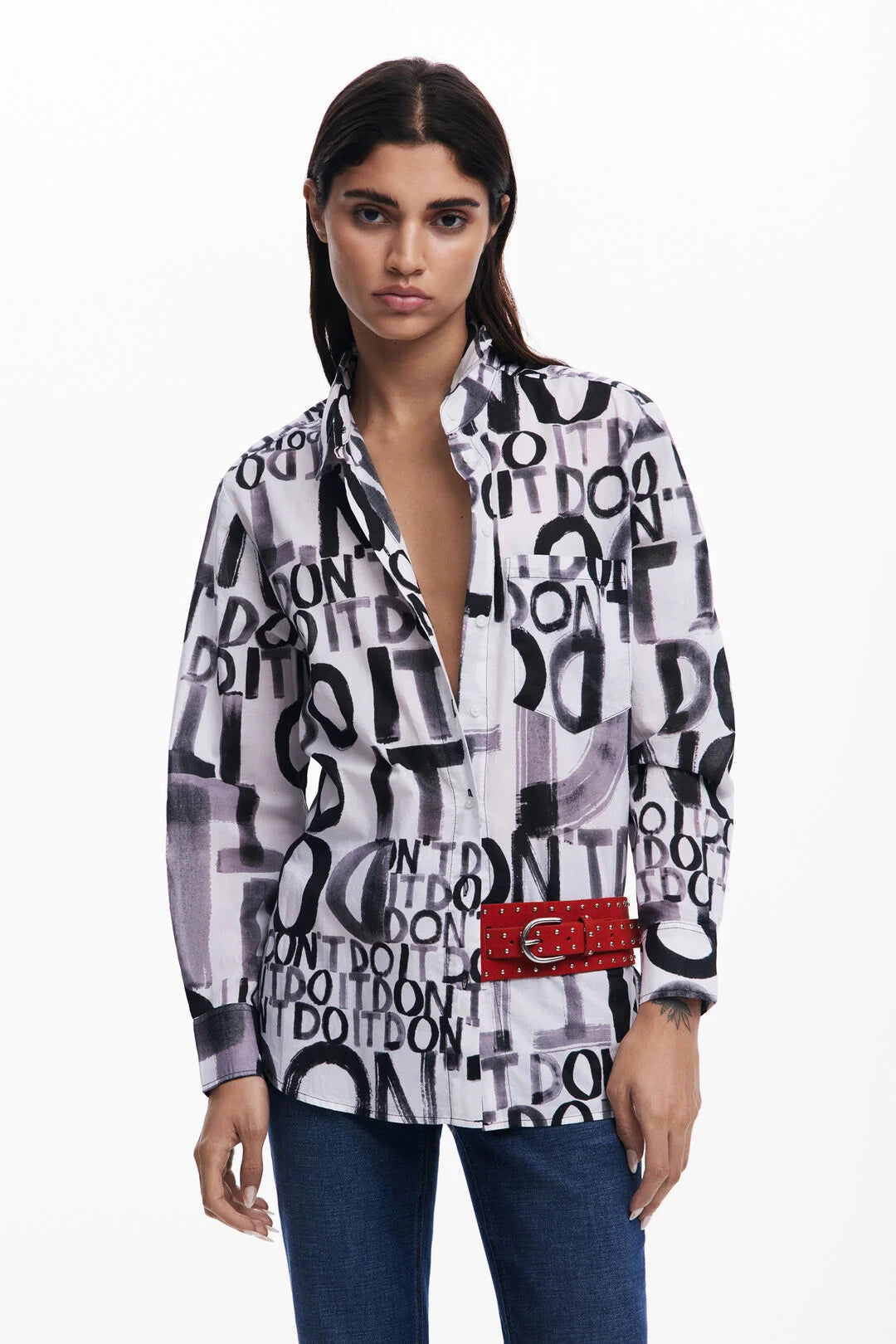 Desigual Oversized Letter Print Shirt - Black/ White