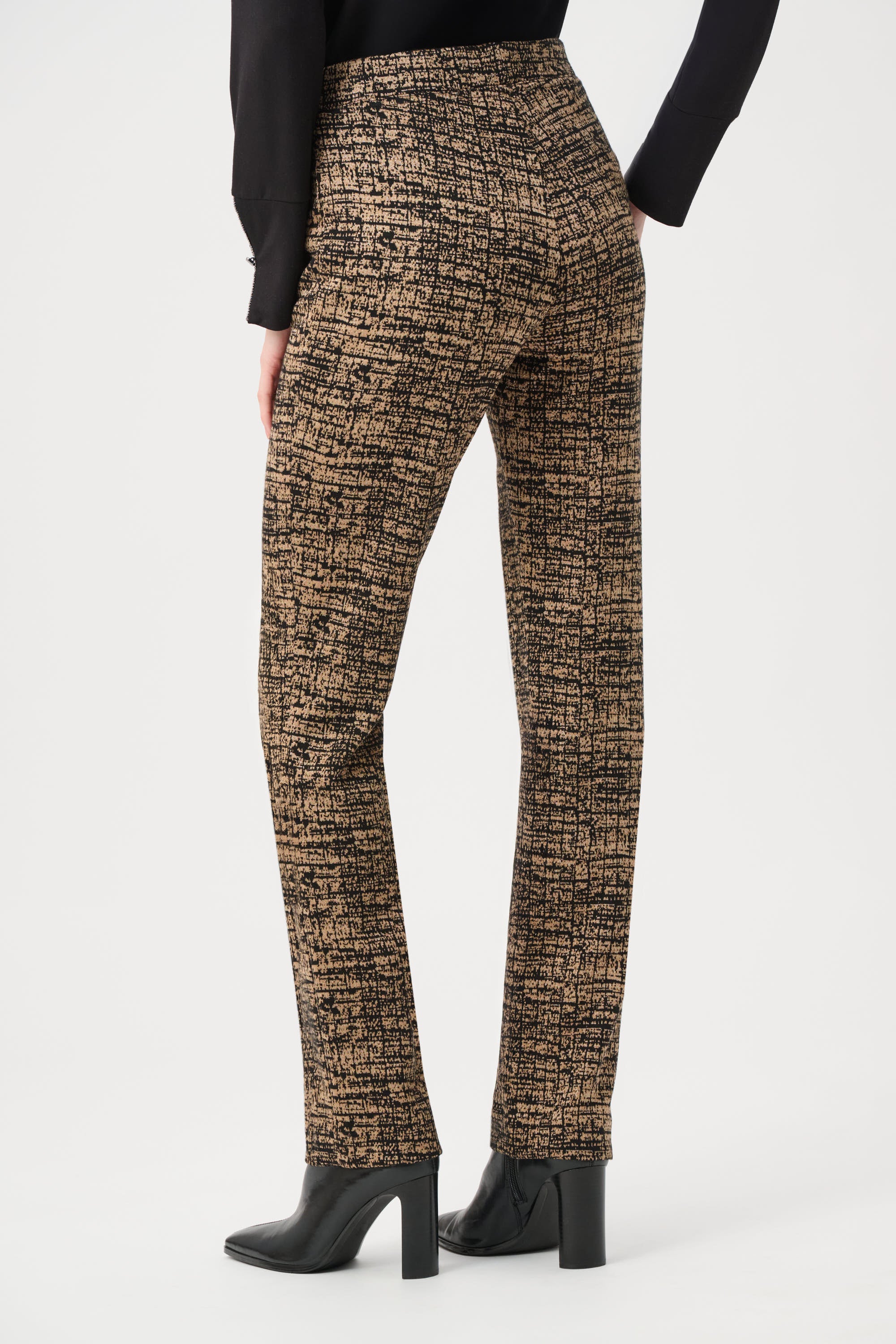 Joseph Ribkoff Abstract Jacquard Knit Pull-On Pants 263227 - Black/ Beige