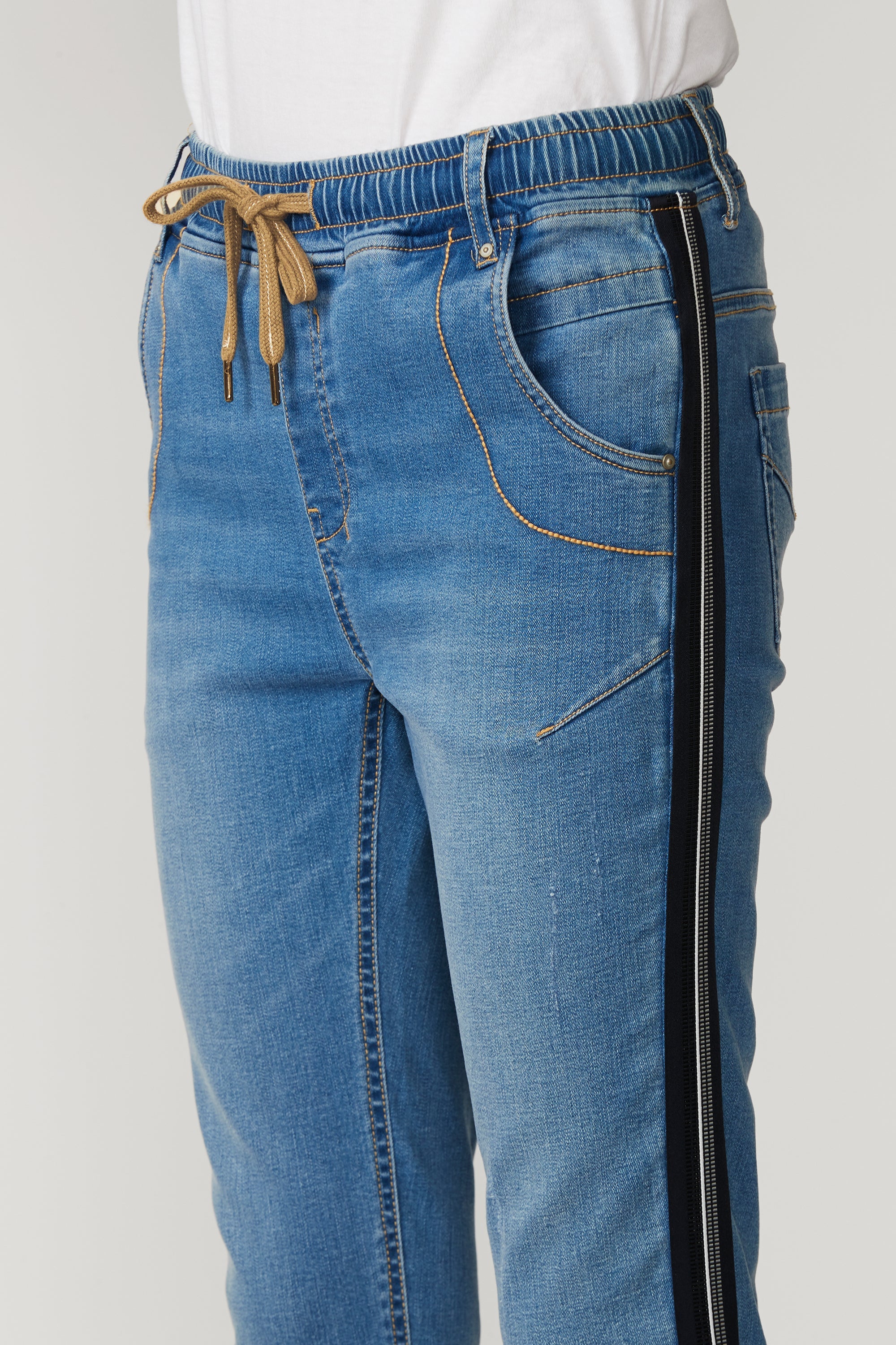 Lania The Label Distressed Boyfriend Jean - Light Denim