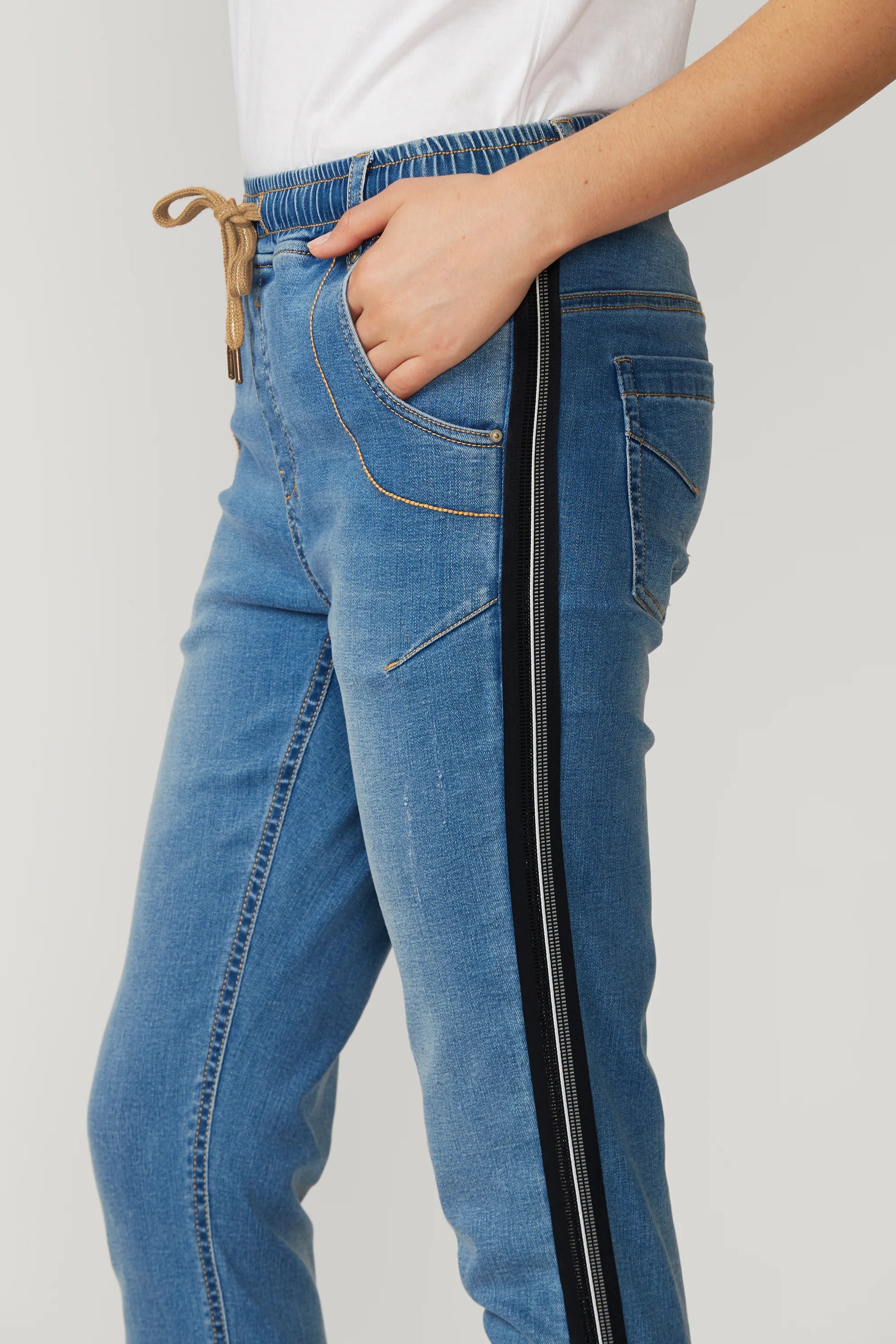 Lania The Label Distressed Boyfriend Jean - Light Denim