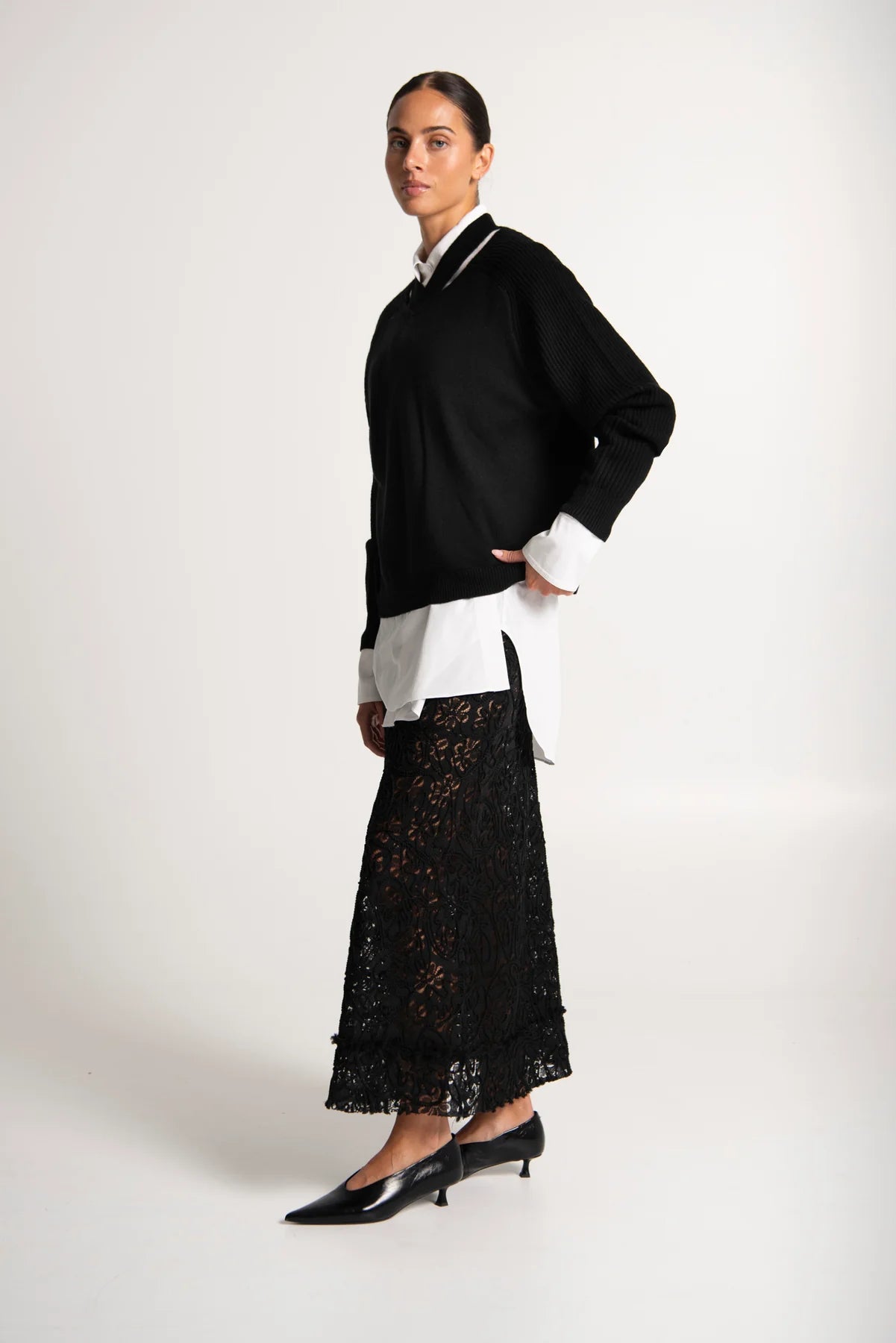 Lounge The Label Fernado Knit Detailed V- Neck Top - Black