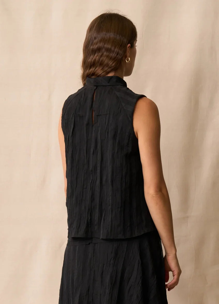 Neris Art House Top - Ebony