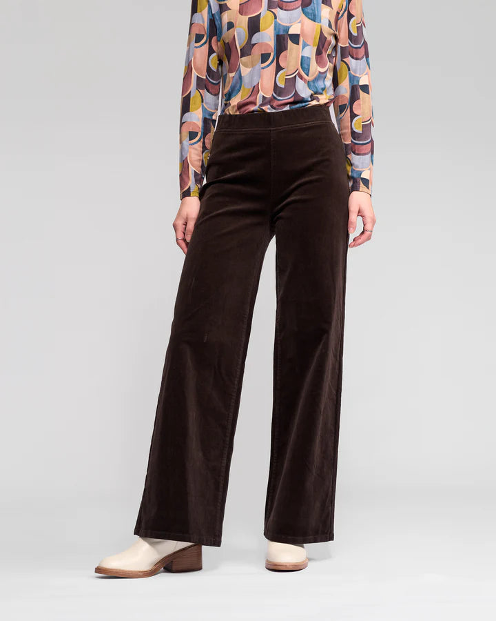 Vassalli Loft Cord Pull On Pant - Walnut