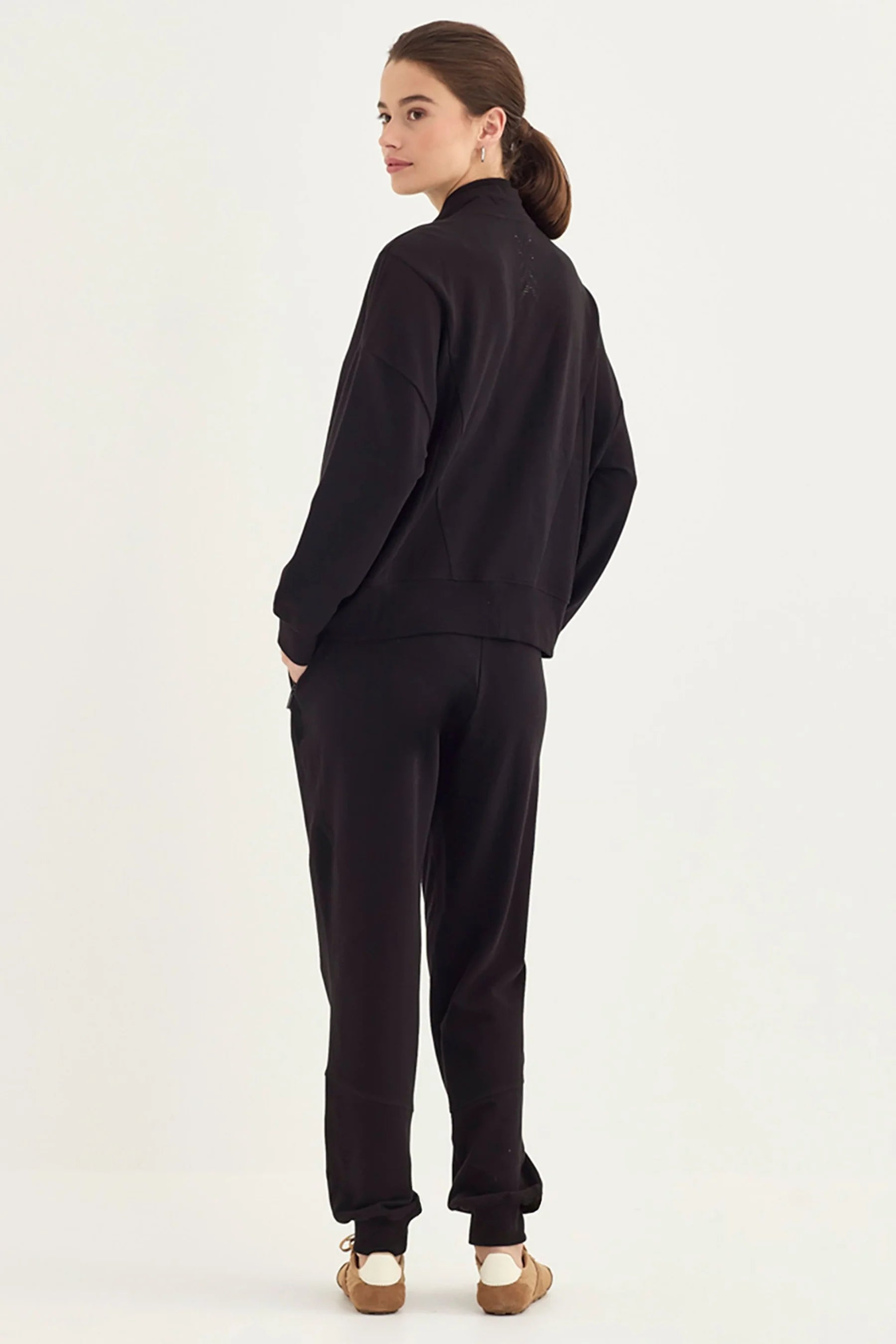 Verge Honour Jacket - Black