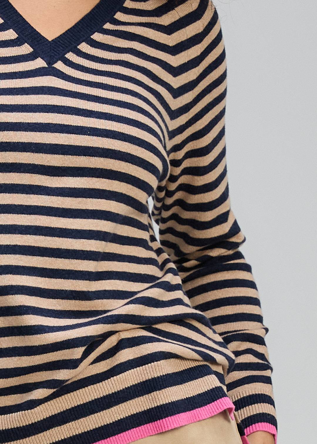 Zaket & Plover Striped V- Neck Essential - Dark Denim