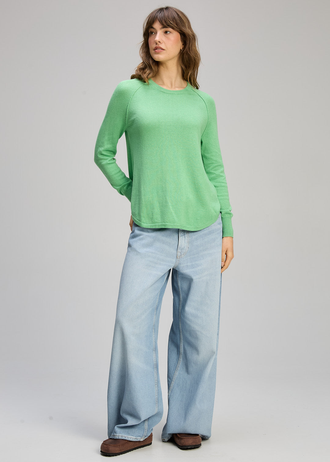 Zaket & Plover Curved Hem Essential Pullover - 2 Colours